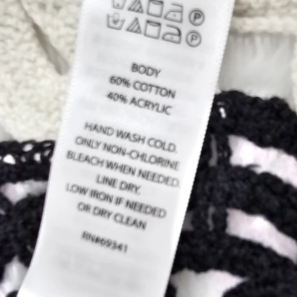 House of Harlow 1960 Black and White Open Knit Crochet Sleeveless Vest One Size - Picture 9 of 12